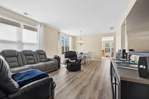 3295 Comstock Court Mundelein IL 60060