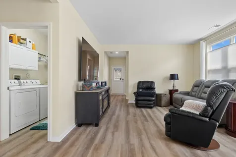 3295 Comstock Court Mundelein IL 60060