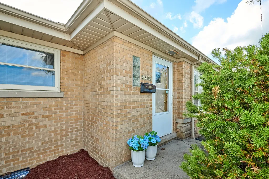 5500 Harvard Terrace Skokie IL 60077