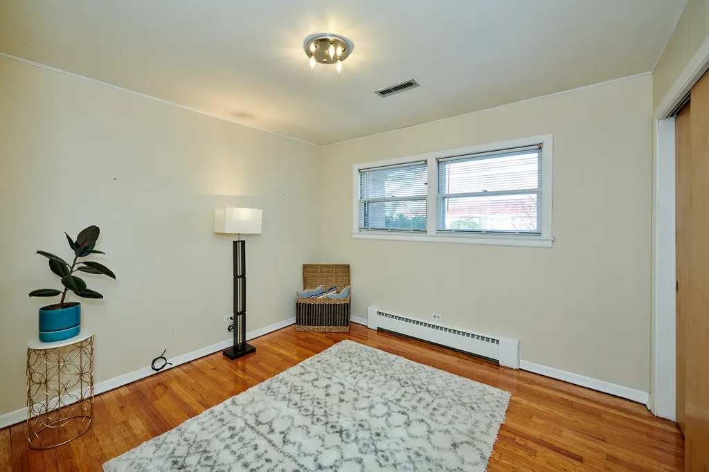 5500 Harvard Terrace Skokie IL 60077