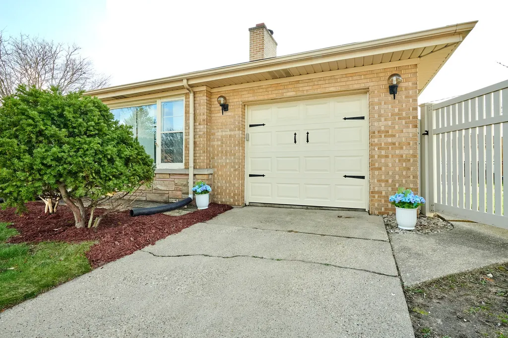 5500 Harvard Terrace Skokie IL 60077