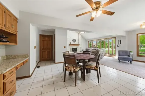 301 Stoneleigh Lane Oswego IL 60543