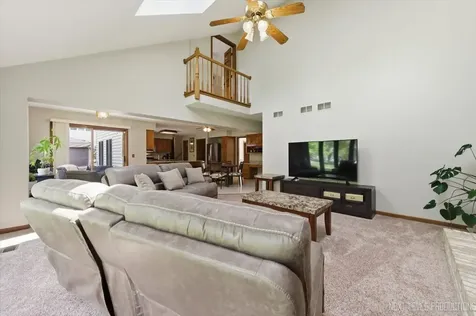 301 Stoneleigh Lane Oswego IL 60543