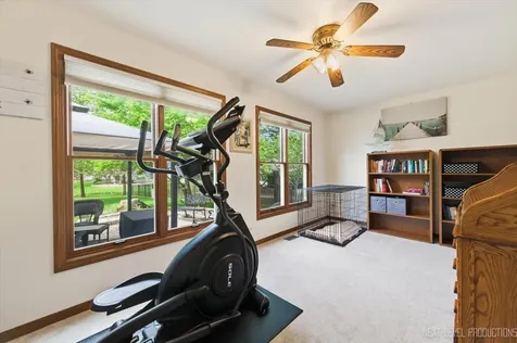 301 Stoneleigh Lane Oswego IL 60543