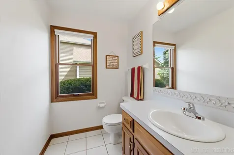 301 Stoneleigh Lane Oswego IL 60543