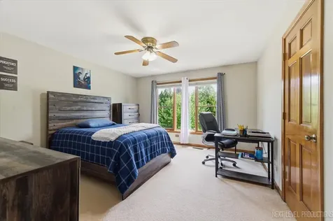 301 Stoneleigh Lane Oswego IL 60543