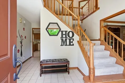 301 Stoneleigh Lane Oswego IL 60543