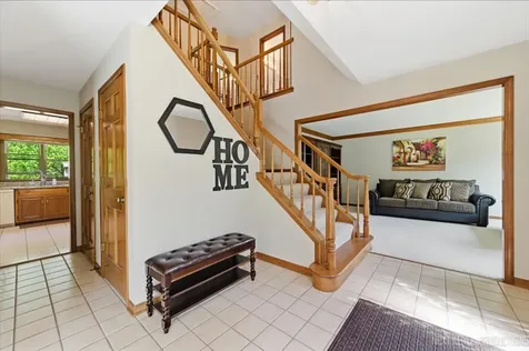 301 Stoneleigh Lane Oswego IL 60543