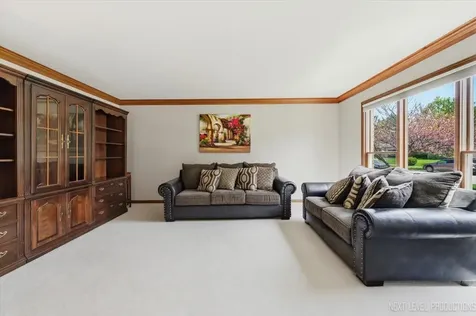 301 Stoneleigh Lane Oswego IL 60543