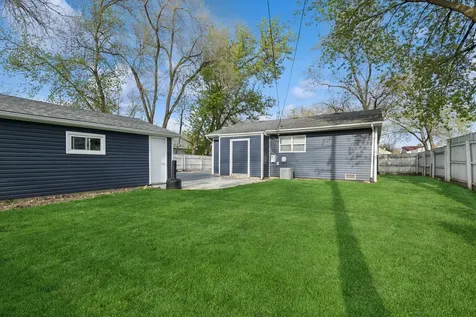 80 Birch Street Carpentersville IL 60110