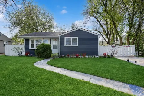80 Birch Street Carpentersville IL 60110