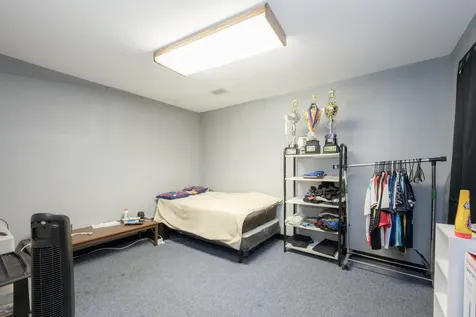 2815 North Kimball Avenue Chicago IL 60618