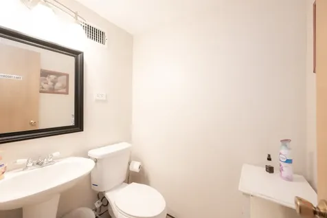 2815 North Kimball Avenue Chicago IL 60618