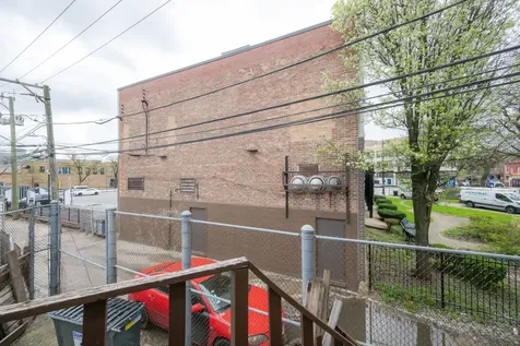 2815 North Kimball Avenue Chicago IL 60618