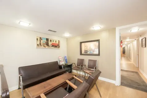 2815 North Kimball Avenue Chicago IL 60618