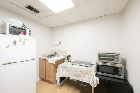 2815 North Kimball Avenue Chicago IL 60618