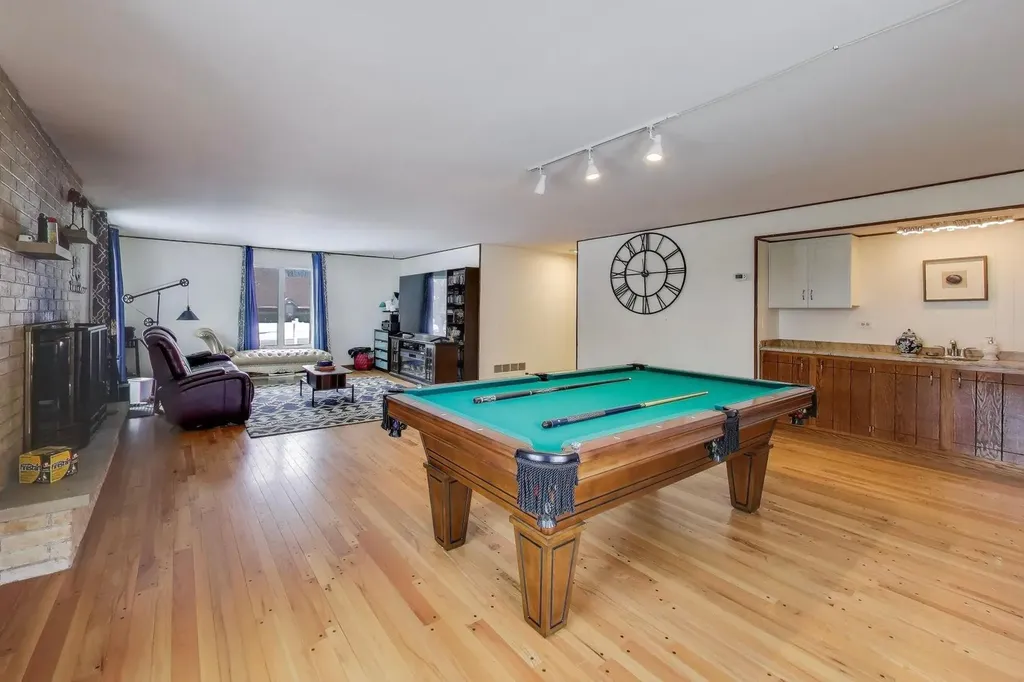 511 Mark Lane Downers Grove IL 60516