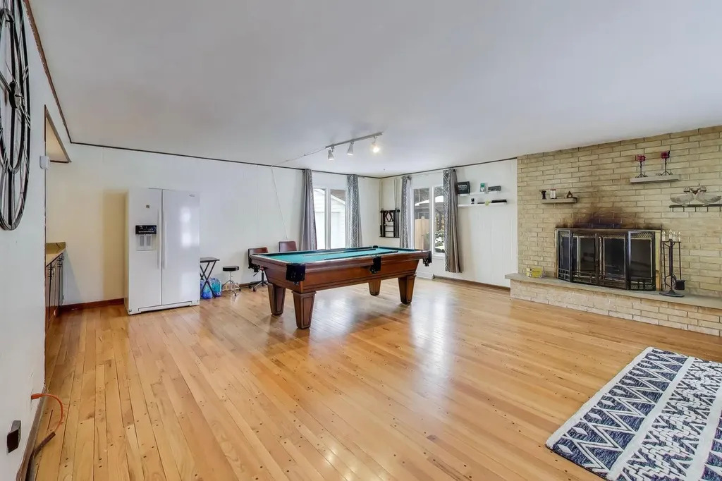 511 Mark Lane Downers Grove IL 60516