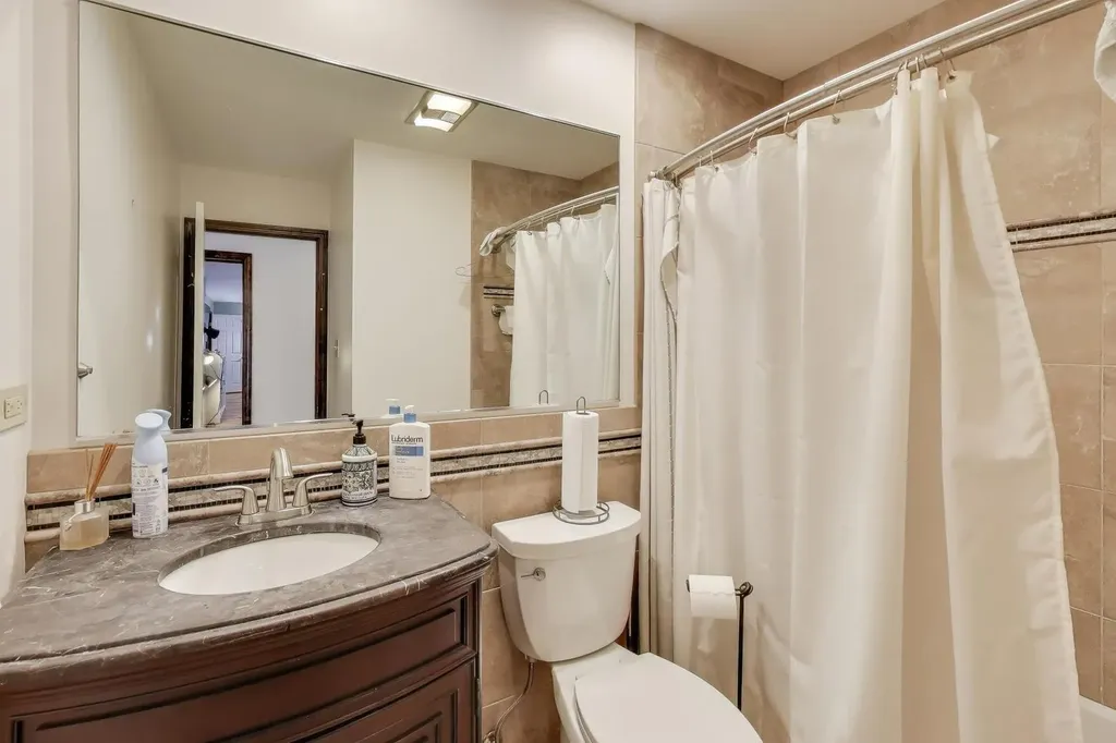 511 Mark Lane Downers Grove IL 60516