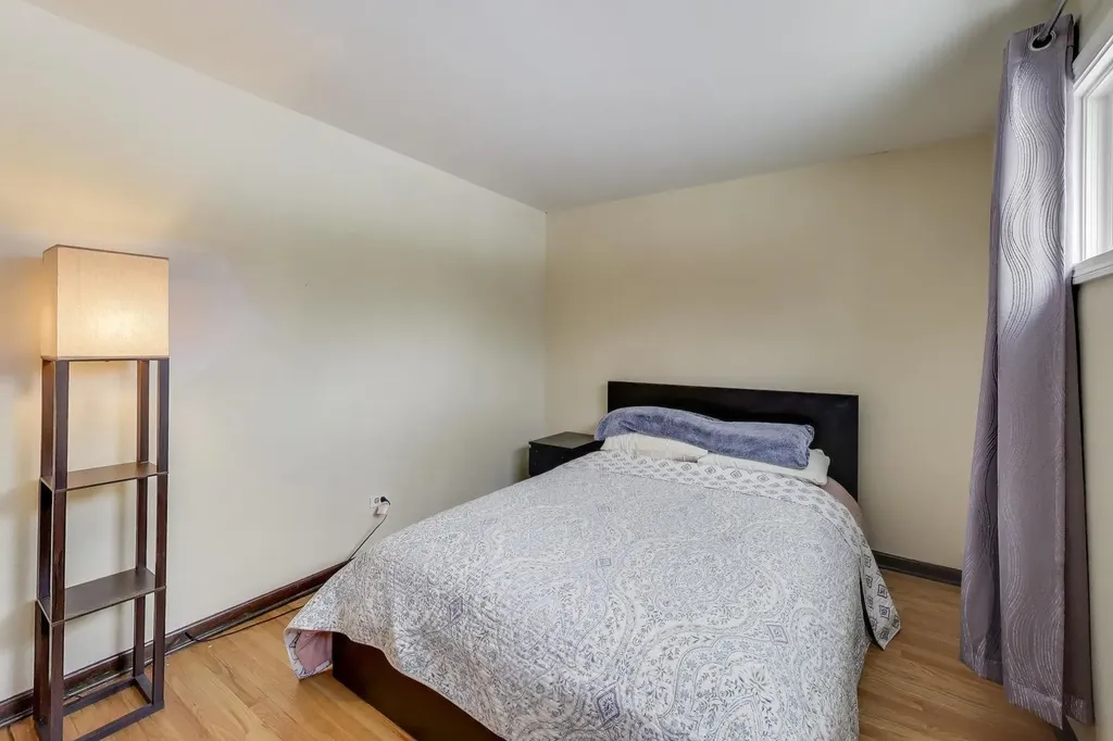 511 Mark Lane Downers Grove IL 60516