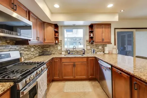 511 Mark Lane Downers Grove IL 60516