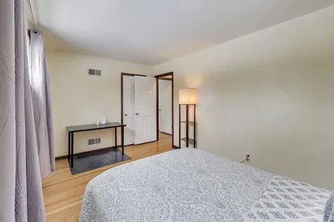 511 Mark Lane Downers Grove IL 60516