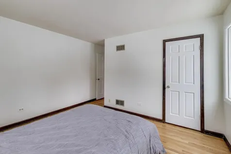 511 Mark Lane Downers Grove IL 60516