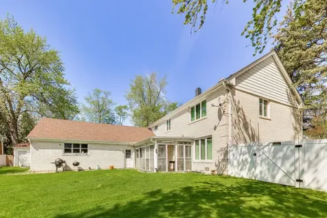 511 Mark Lane Downers Grove IL 60516
