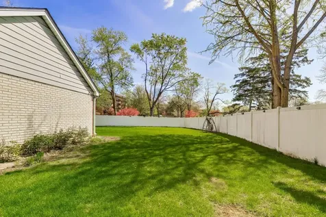 511 Mark Lane Downers Grove IL 60516