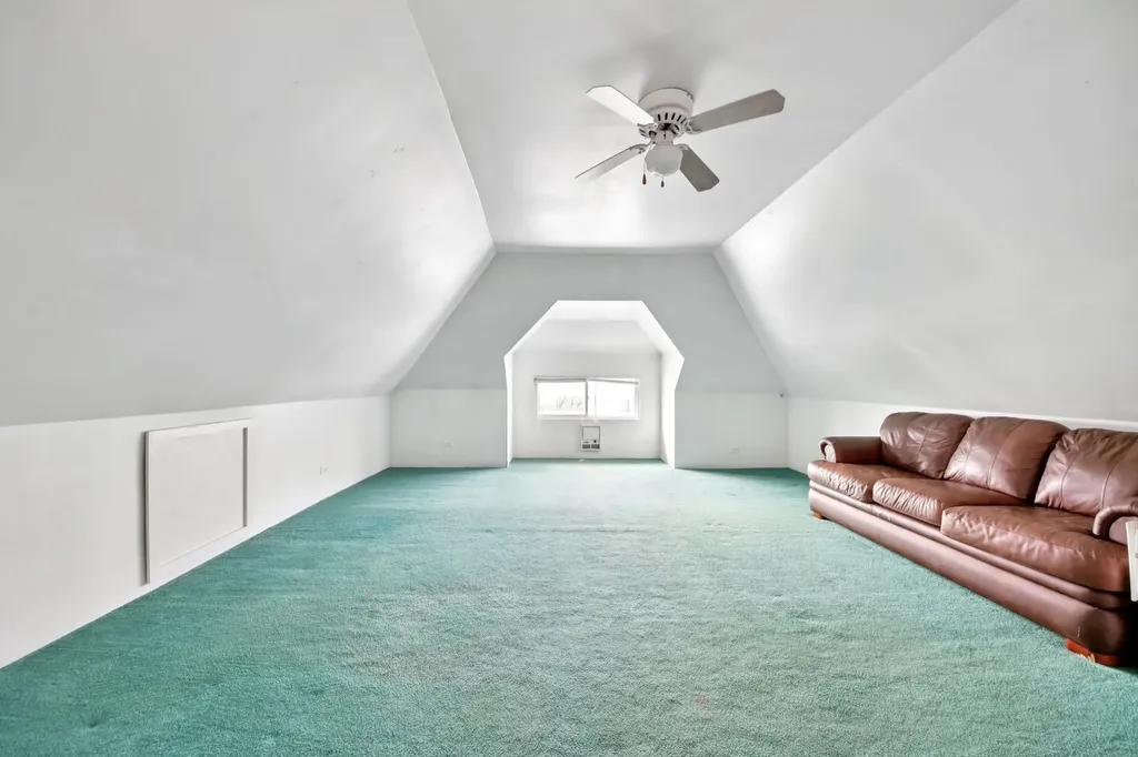 6254 West Barry Avenue Chicago IL 60634