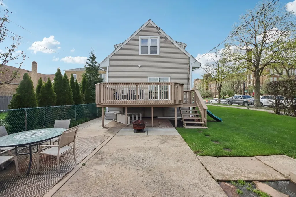 6254 West Barry Avenue Chicago IL 60634