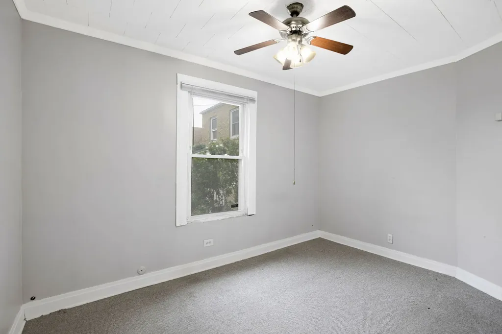 6254 West Barry Avenue Chicago IL 60634