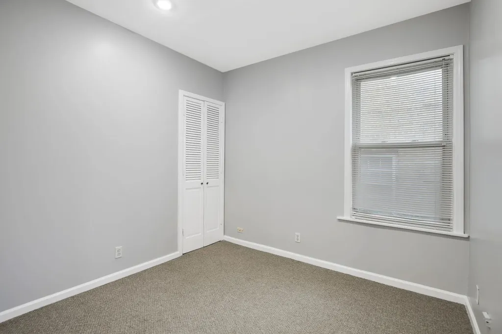 6254 West Barry Avenue Chicago IL 60634