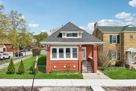 6254 West Barry Avenue Chicago IL 60634