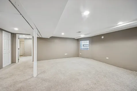 6254 West Barry Avenue Chicago IL 60634
