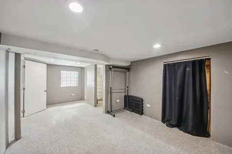 6254 West Barry Avenue Chicago IL 60634