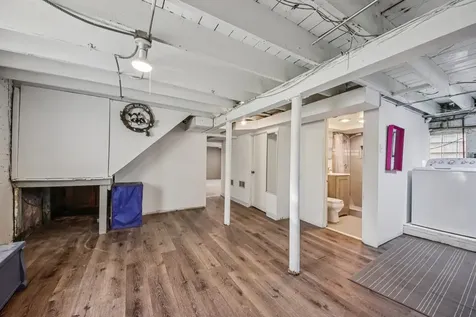 6254 West Barry Avenue Chicago IL 60634