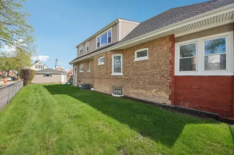 6254 West Barry Avenue Chicago IL 60634