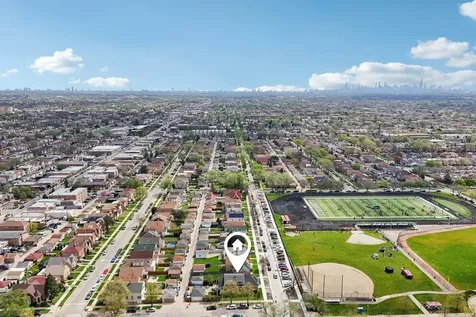 6254 West Barry Avenue Chicago IL 60634