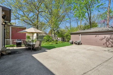 6418 North Le Mai Avenue Chicago IL 60646