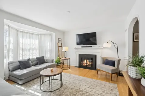 6418 North Le Mai Avenue Chicago IL 60646