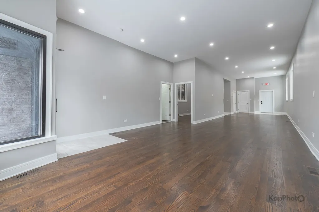 3044 West Irving Park Road Chicago IL 60618