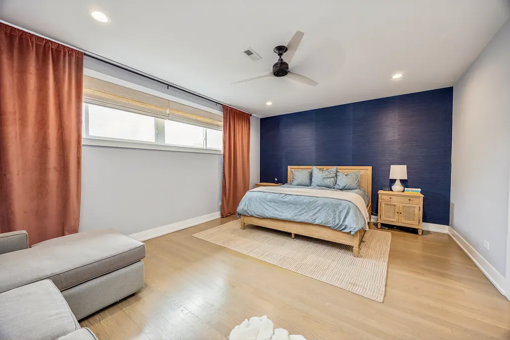 731 West 17th Street Chicago IL 60616