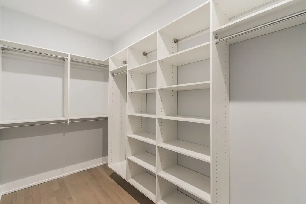 731 West 17th Street Chicago IL 60616