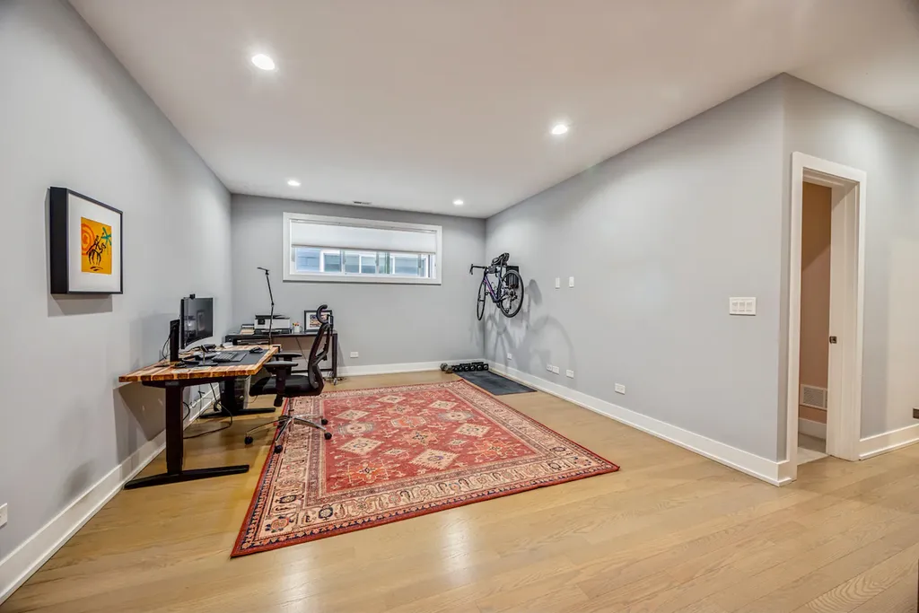 731 West 17th Street Chicago IL 60616