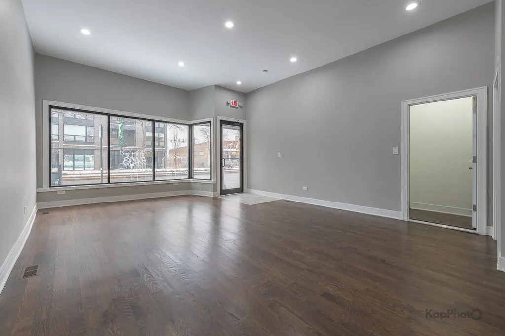 3044 West Irving Park Road Chicago IL 60618