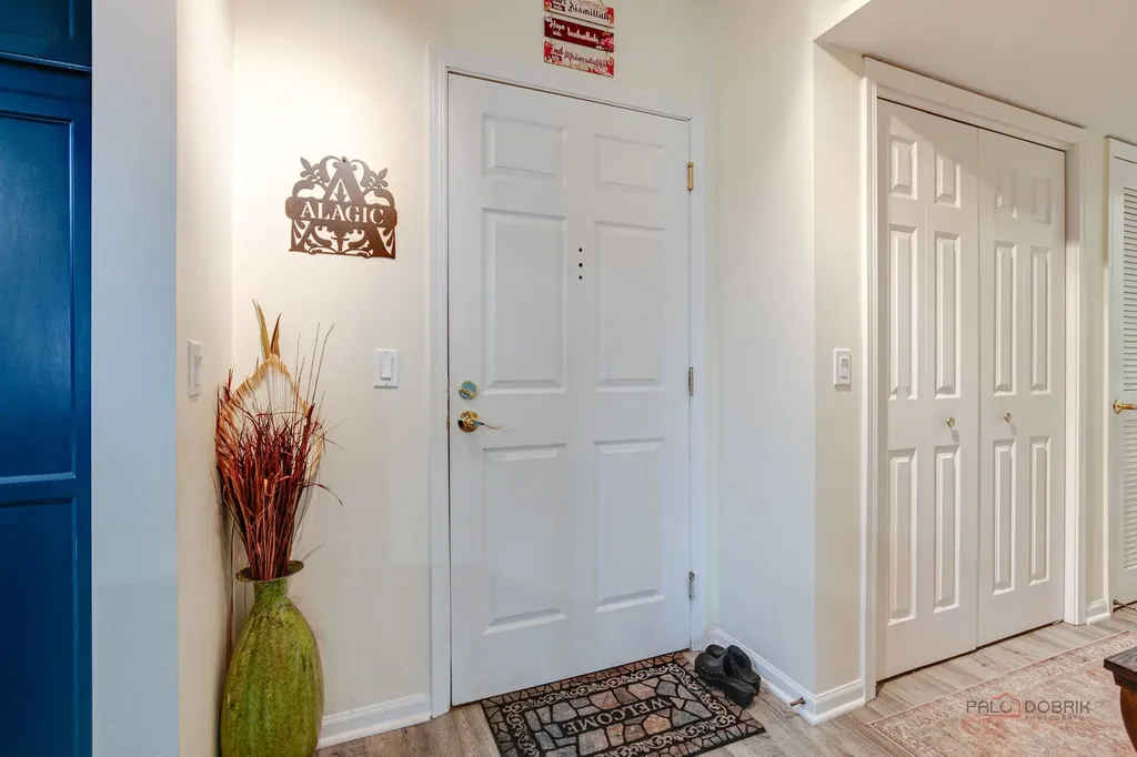 7450 Lincoln Avenue Skokie IL 60076
