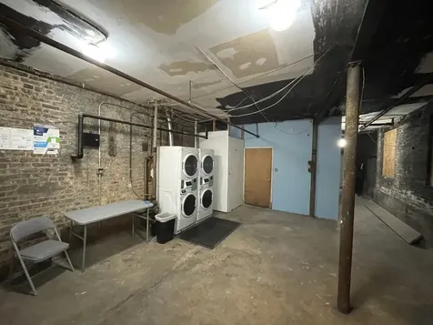 7931 South Manistee Avenue Chicago IL 60617