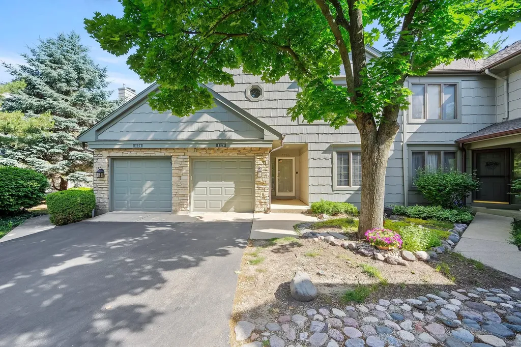 1128 Bristlecone Court Darien IL 60561