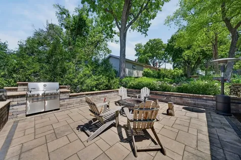 416 South 5th Avenue St. Charles IL 60174